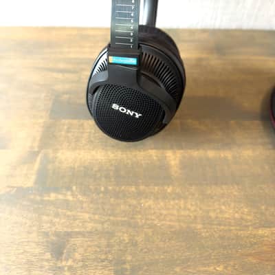 Sony MDR-MV1 Open Back Headphones - 24 Ohms 2023 - Present Black image 3