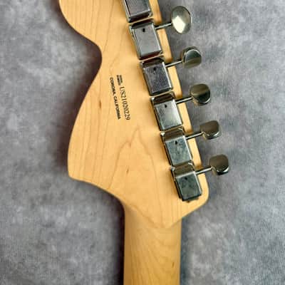 Fender American Performer Stratocaster with Rosewood Fretboard 2021 - Honeyburst image 4