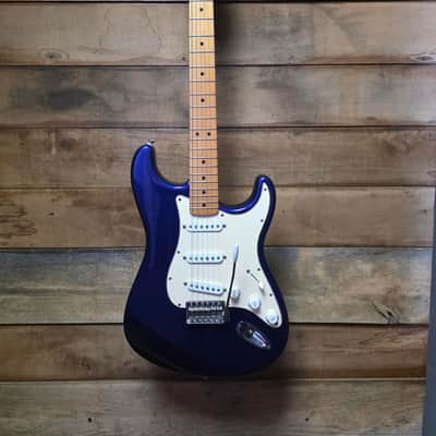2001 Fender Standard Stratocaster SSS MN - Midnight Blue image 7
