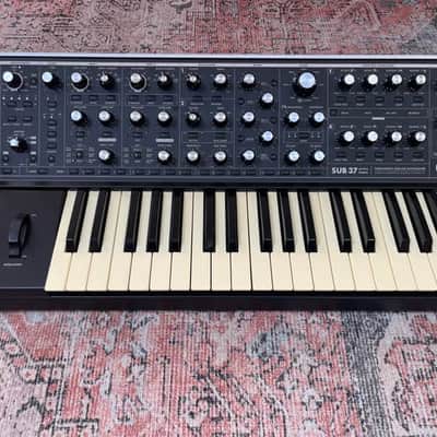 Moog Sub 37 Bob Moog Tribute 2015 - Wood panel finish