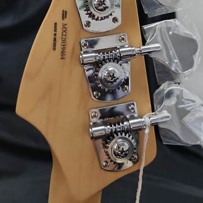Open Box Fender Player Jazz Electric Bass Guitar - Pau Ferro Fingerboard - Polar white image 4
