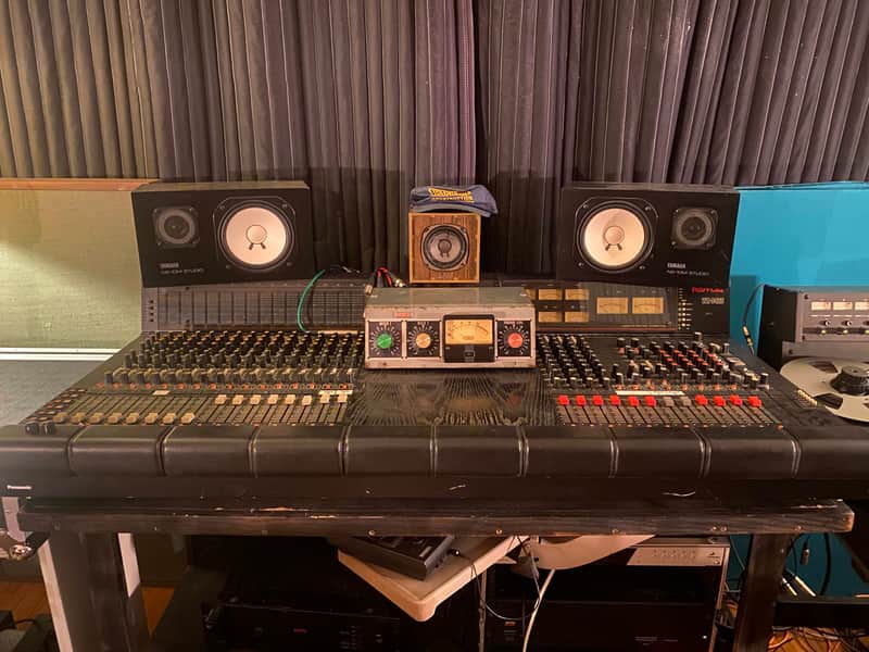 Ramsa 8428 16-channel console image 1