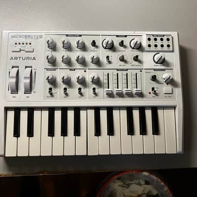 Arturia Microbrute SE 25-Key Synthesizer 2015 - White image 4