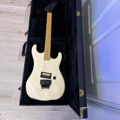 Kramer Baretta 1985 - Cream image 17