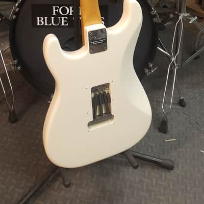Fender Stratocaster Special Edition 2009 - Olympic White Plus upgrades image 2