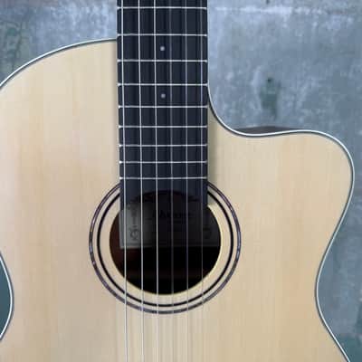Alvarez Regent Series RC26HCE Hybrid Acoustic Electric Guitar - Natural image 4