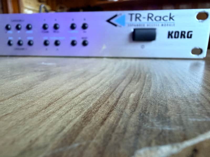 Korg Trinity TR Rackmount 32-Voice Polyphonic Workstation 1998 - Silver image 1