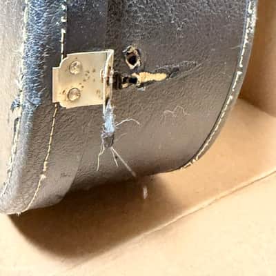 Vintage-Style Unbranded Chipboard Hardshell Parlor Guitar Case image 10