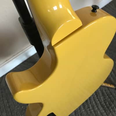 Gibson Les Paul Bass tv yellow image 5
