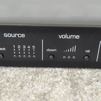 Neets Audio Preamplifier P/N 312-0011 – Compact AV Control – Excellent w/ Original Box image 3