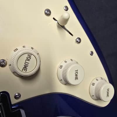 American Ultra Stratocaster Maple Fingerboard - Cobra Blue image 10