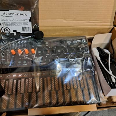Arturia MicroFreak Stellar 25-Key Algorithmic Synthesizer 2023 - Present - Black image 4