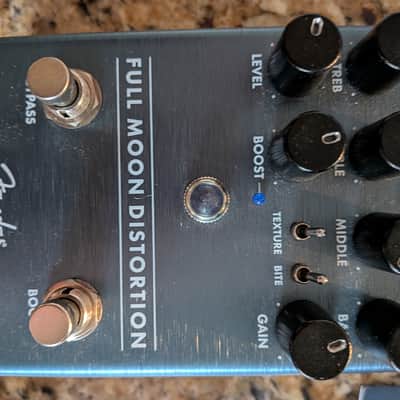 Fender Full Moon Distortion 2018 - Present - Blue image 2