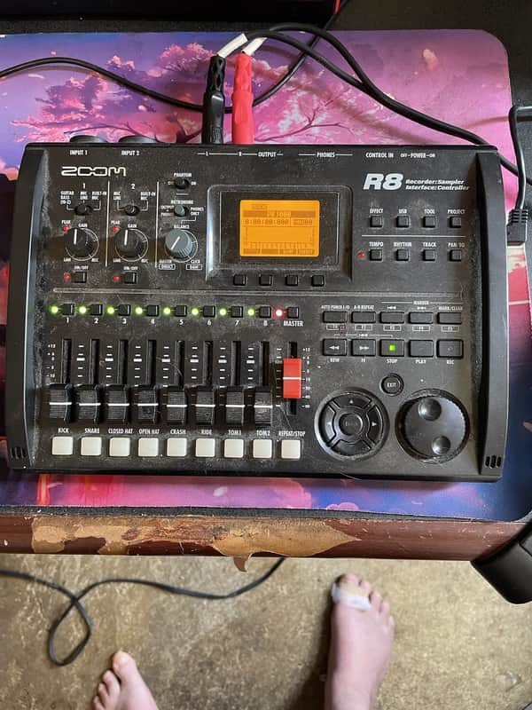 Zoom R8 Recorder: Interface: Controller: Sampler 2010s - Black