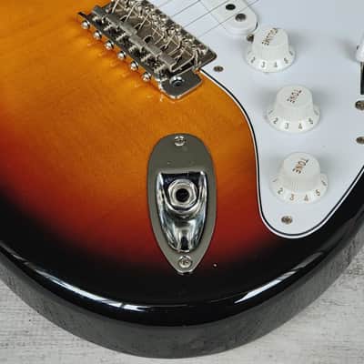 2017 FGN Japan (Fujigen) JST-6R J-Classic Stratocaster (Sunburst