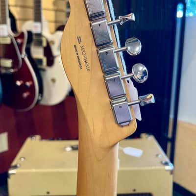 Fender LIMITED EDITION PLAYER II TELECASTER® 2025 - SPARKLE 3-COLOR SUNBURST image 8