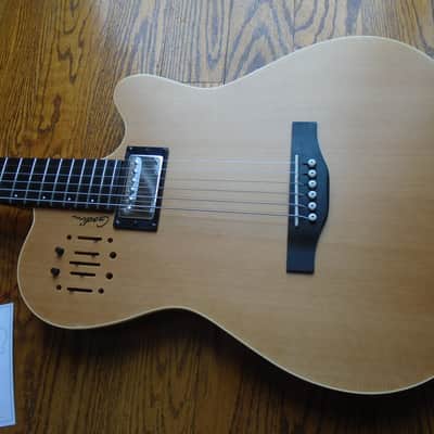 Godin A6 Ultra SF - Natural w/hard case image 2