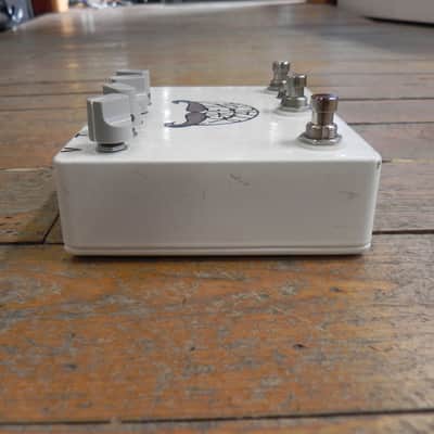 Fuzzrocious Grey Stache Plus image 5