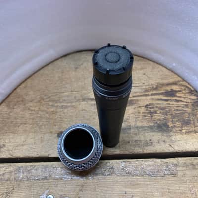 SHURE SM58 MICROPHONE- CLASSIC! MAKE OFFER! image 7