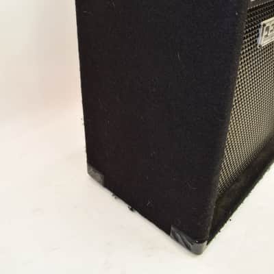 Fender Rumble 25 25-Watt 1x8" Combo Bass Amp image 4