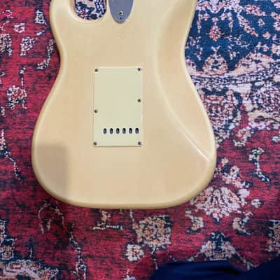 Fender ST-72  MIJ 1984-87 E SERIAL image 8