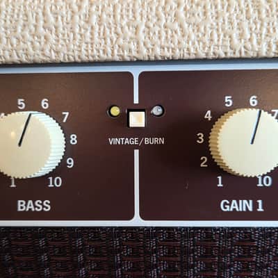 Fender Super-Sonic 22 2-Channel 22-Watt Guitar Amp Head Blonde w/ Matching Fender 2x12" Super-Sonic Cab, Footswitch & Dust Covers image 6