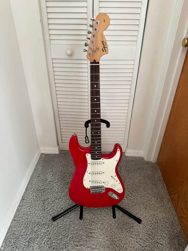 Fender Squire - red image 1