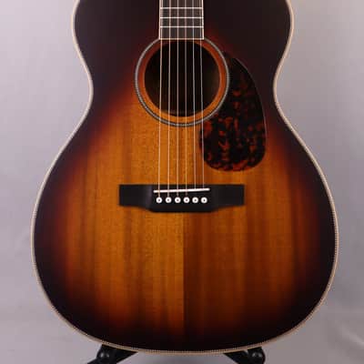 Larrivee OM-40-MH-0-0-M-00-0-99: OM-40 Mahogany Top, back and sides, Vintage Burst & Pyramid Bridge 2026 image 1