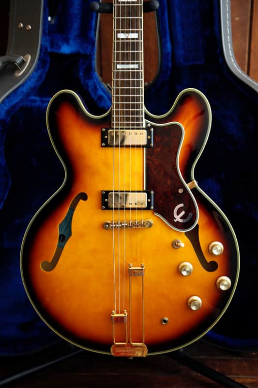 Epiphone 50th Anniversary Sheraton E212T 1962 Semi-Hollow Electric