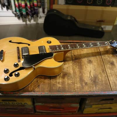 Gibson ES-175D 1970 - 1985 - Natural image 1