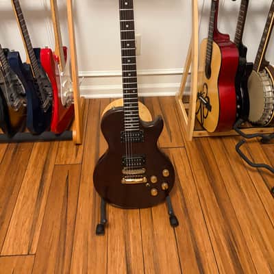 Hondo ll Singlecut Vintage 1980 - Walnut w/ hard case image 2