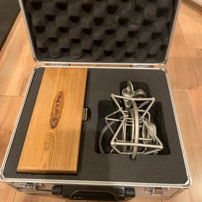 Avantone Pro CK-6 Large Diaphragm Cardioid Condenser Microphone 2011 - Present - Red image 2