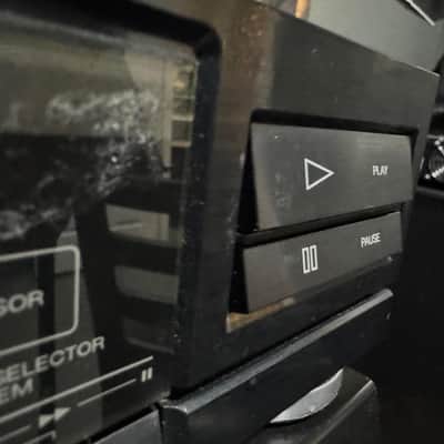 Sharp DX-R250 CD Player (Used) image 4