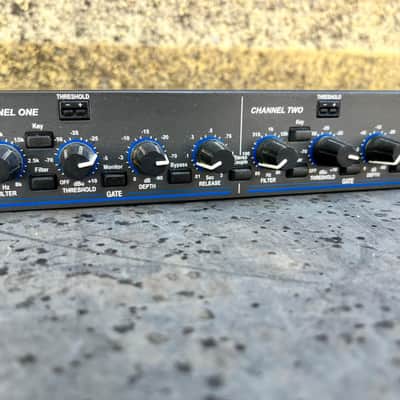 DBX 1074 Quad Gate image 5