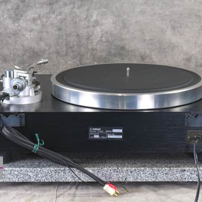 YAMAHA GT-750 Direct Drive Record Player Turntable in Very Good Condition image 12