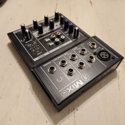 Mackie Mix 5 5 channel compact mixer image 4