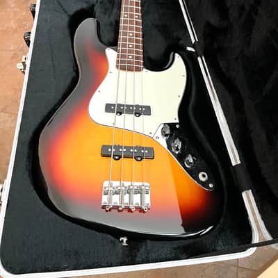 Fender Jazz Bass 2009 - Sunburst w/ Fender Hard Shell Case image 3
