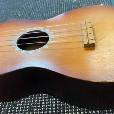 1940's/50's Regal Soprano Ukulele image 3