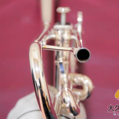 YAMAHA Xeno II YTR-8335UGS “Upturned Bell” B♭ Trumpet image 3