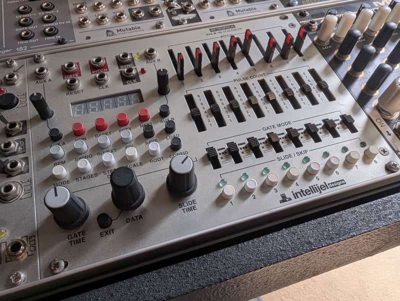 Intellijel Metropolis Complex Pitch / Gate Sequencer Eurorack Synth Module 2015 - 2020 - Silver image 1