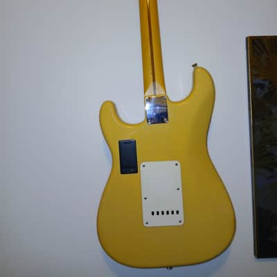 Fender Deluxe Power Stratocaster 2006 - Honey Blonde image 4