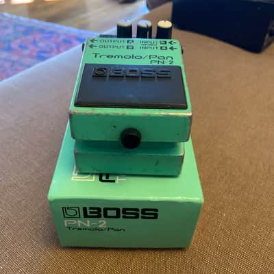 Boss PN-2 Tremolo/Pan (Silver Label) 1990 - 1995 - Green image 5