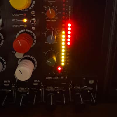 dbx 560A 500 Series Compressor / Limiter Module 2010s - Black image 4