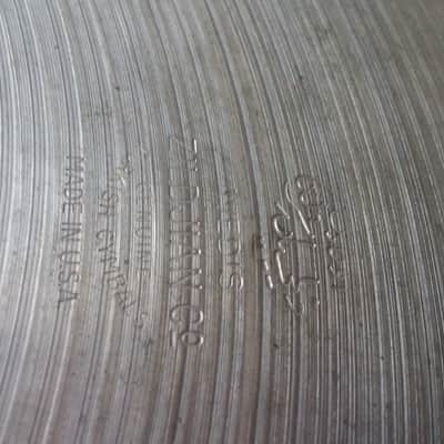 ZILDJIAN VINTAGE Avedis 15" LIGHT Hi Hat Cymbal 50S SMALL STAMP  935 G Sounds Great !!! image 4