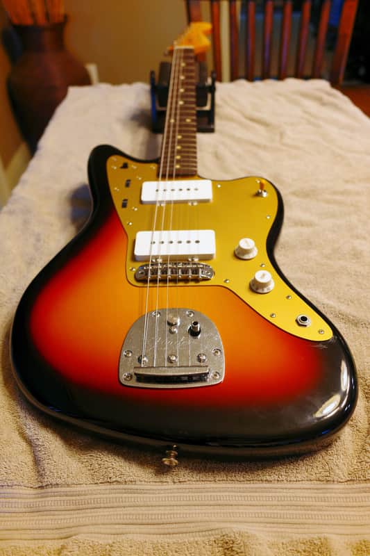 Fender Limited Edition Vintera II Road Worn '50s Jazzmaster 2025 - 3-Color Sunburst image 1