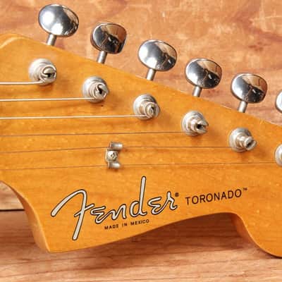 FENDER TORONADO DELUXE MIM Early! 1997 Atomic Humbuckers Offset Body Sunburst 05050 image 8