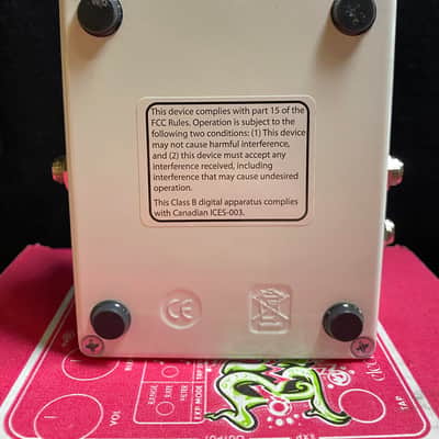 Electro-Harmonix Blurst Modulated Filter Pedal image 3