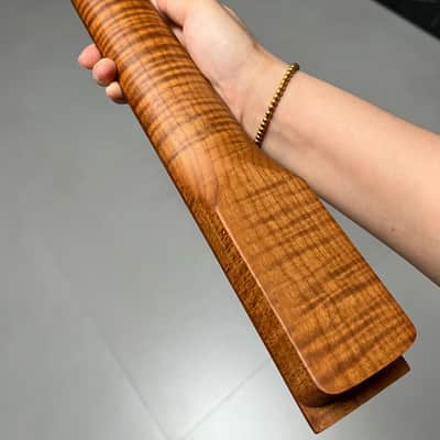 AAAA Bone nut Suhr Round-head stainless steel Roasted flame Maple Electric Guitar Neck 22 frets hole 10mm 12in image 12