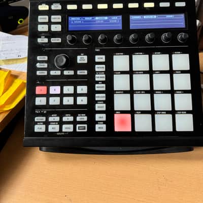 Native Instruments Maschine MKII 2010s - Black image 7
