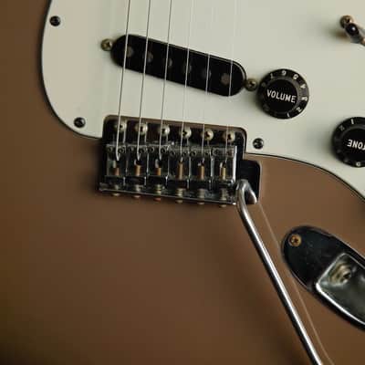 Fender International Series Stratocaster Sahara Taupe 1981 Vintage Guitar Pre-Owned image 6
